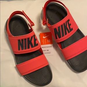 red nike sandals womens